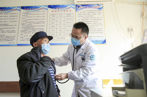 疫情防控與衛生服務雙線并進，健康咨詢助力全民健康素養提升